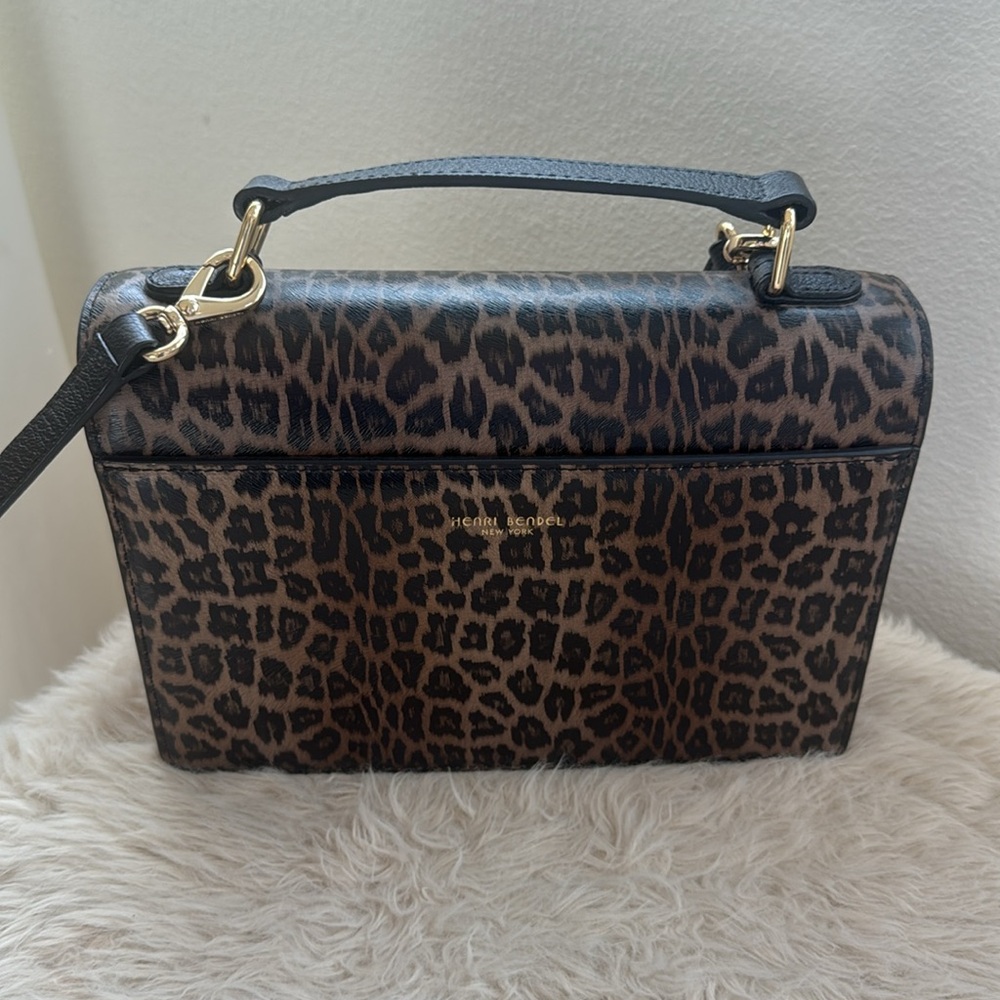 Henri Bendel Leopard Print Women's Bag - Picture 4 of 5